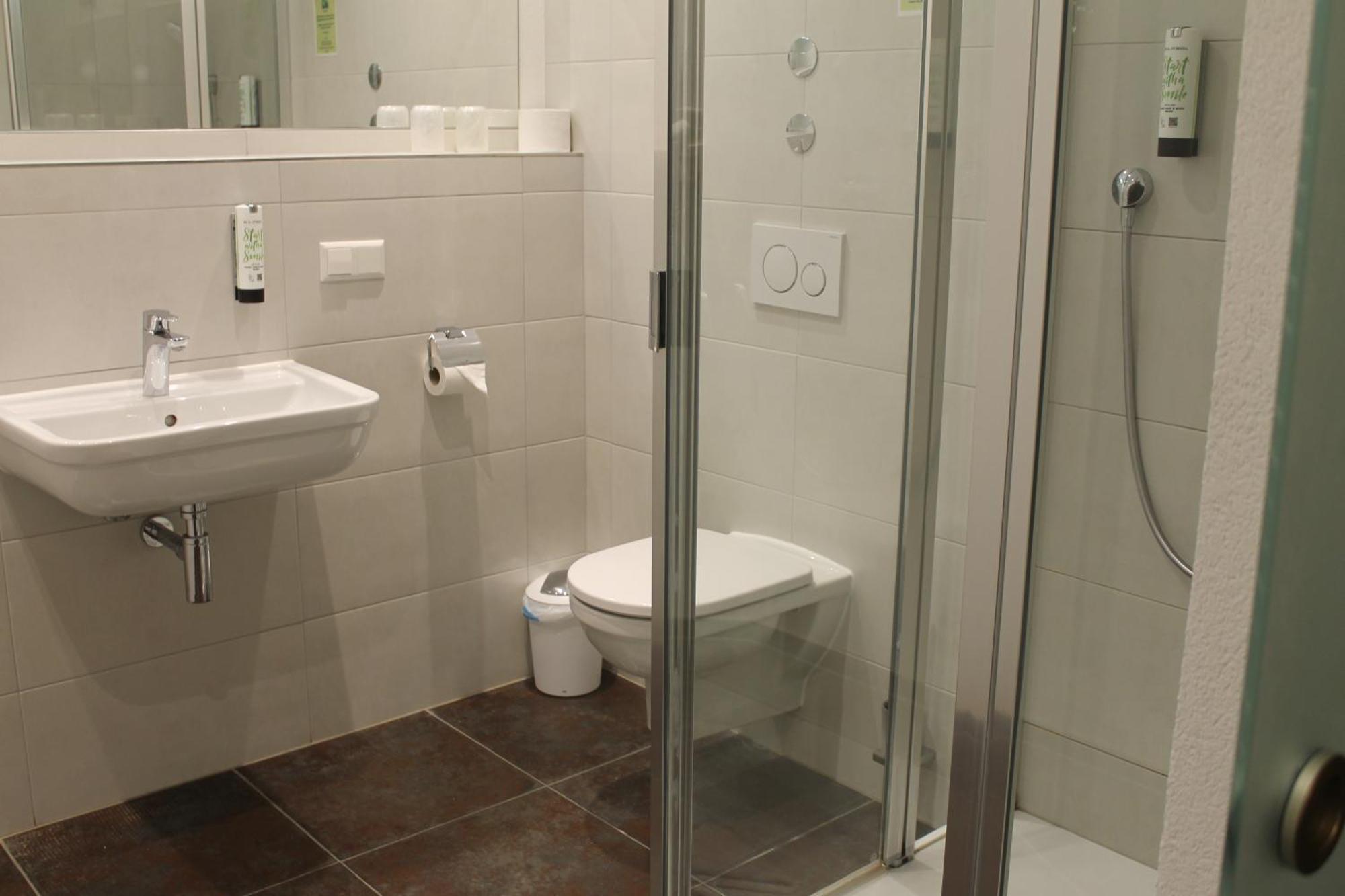 Kueffner Hof Hotel Langenbeutingen Екстериор снимка