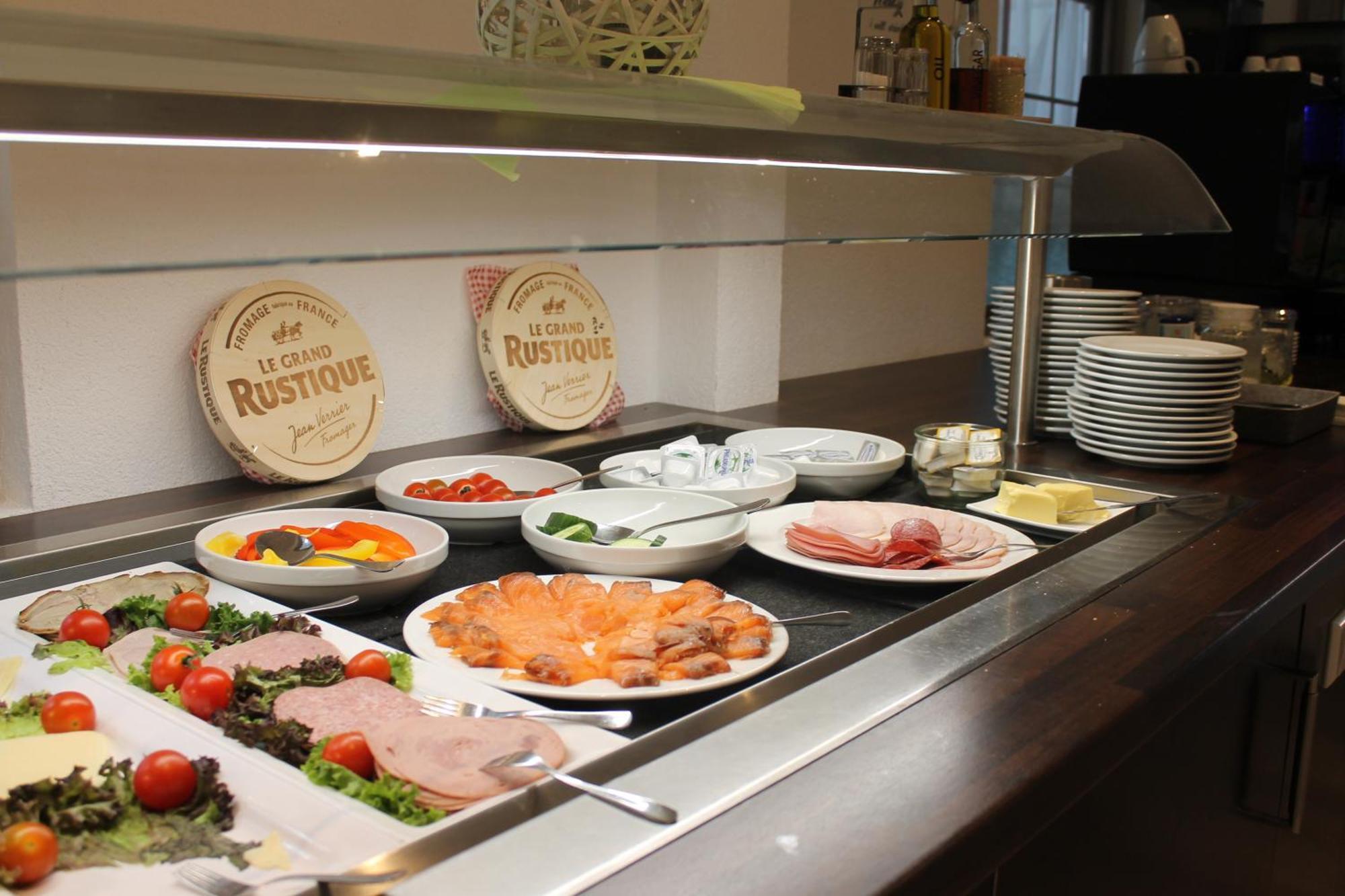 Kueffner Hof Hotel Langenbeutingen Екстериор снимка